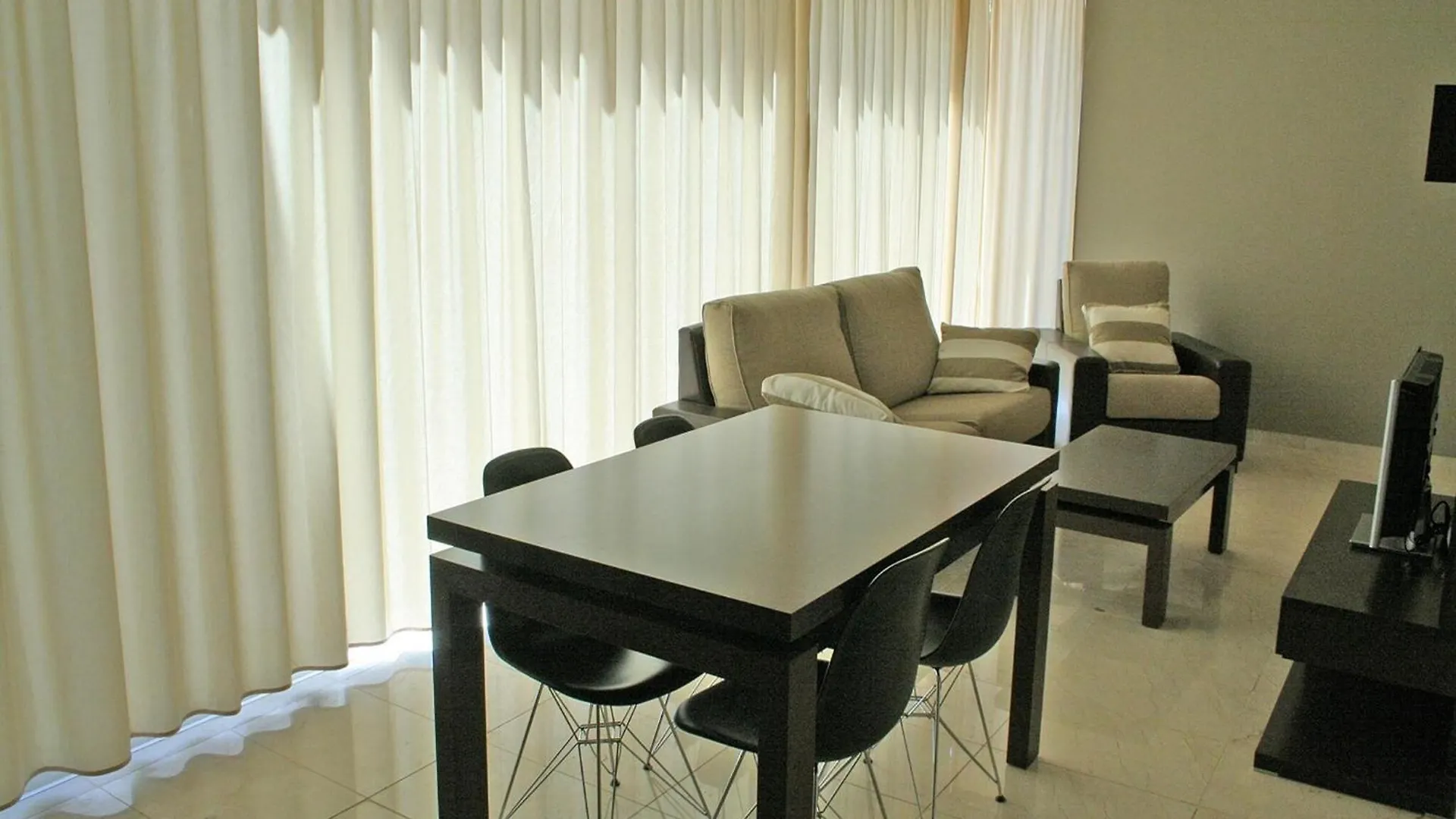 Apartment Facing The Pool L' Escala 0*, L'Escala Spain