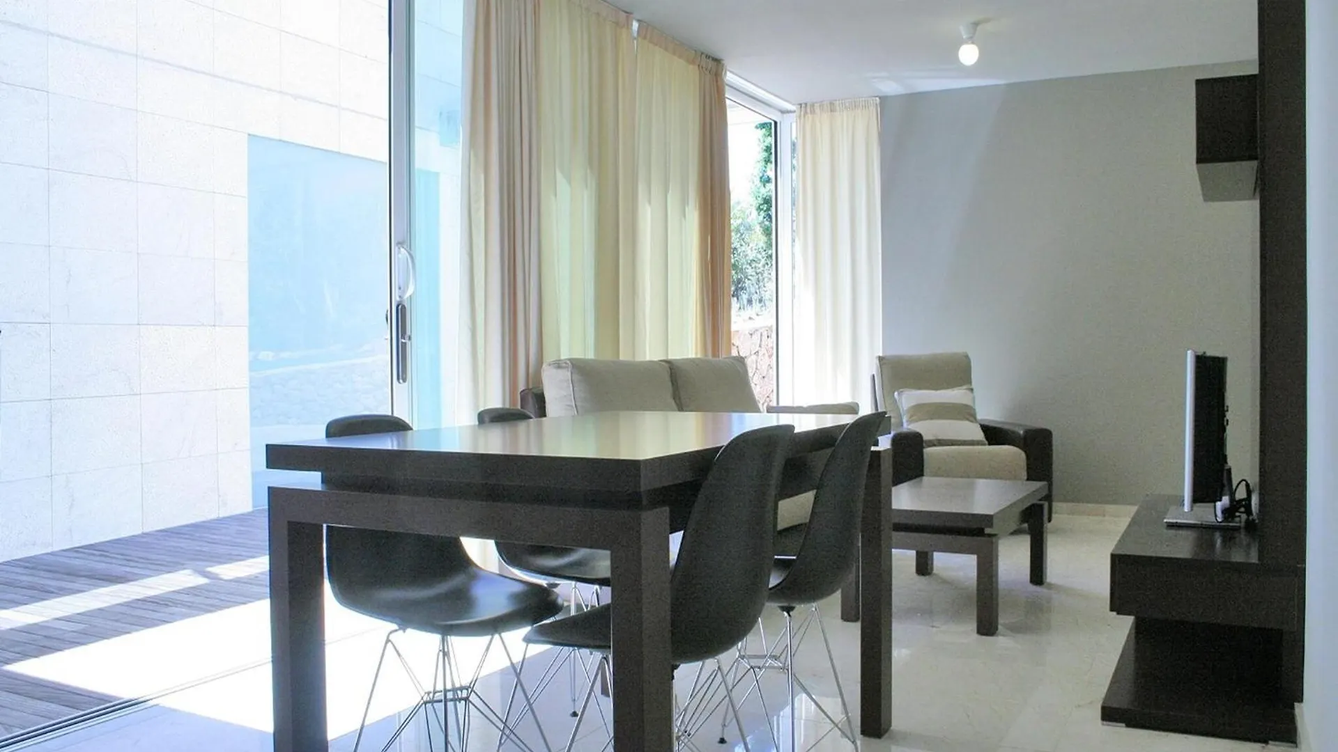 Apartment Facing The Pool L' Escala L'Escala
