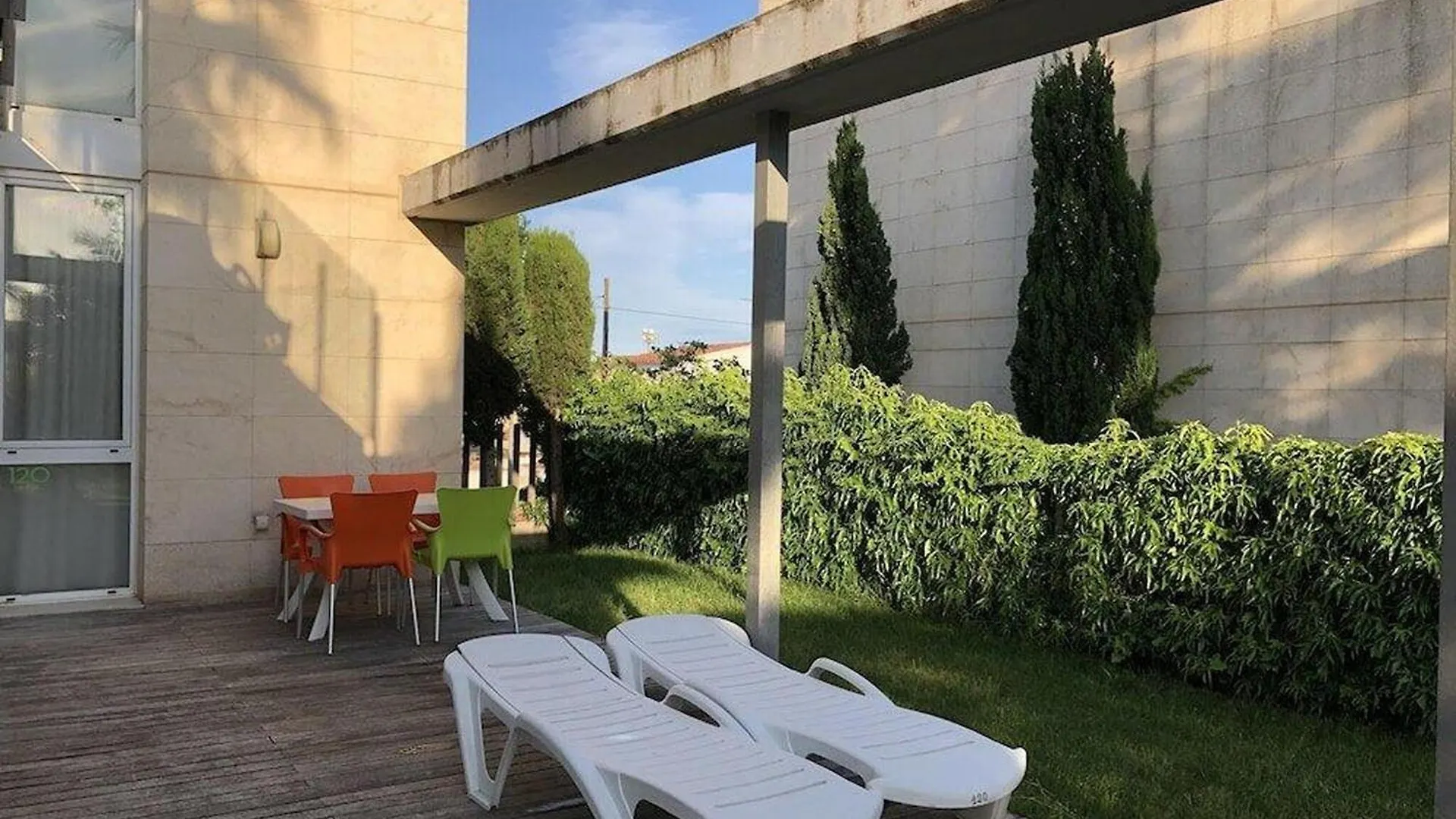 Apartment Facing The Pool L' Escala  L'Escala